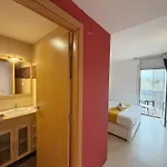 Domuum Holidays - Paradise Village Апартаменты Салоу