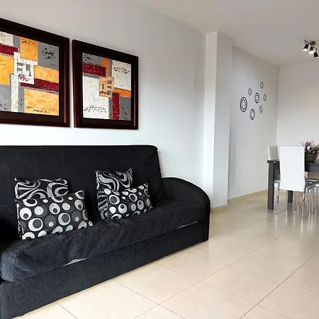 Domuum Holidays - Paradise Village Салоу