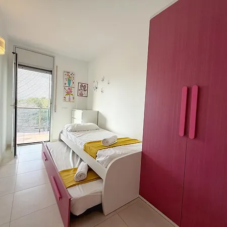 Domuum Holidays - Paradise Village Lägenhet Salou